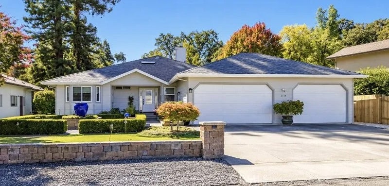 3159 Saint Francis Drive