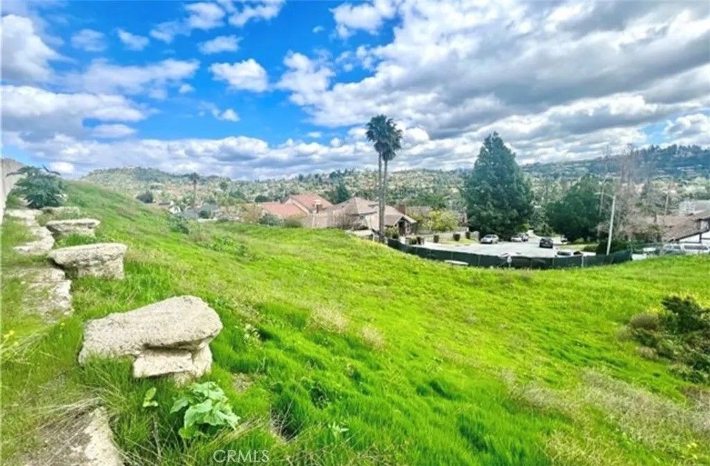 Photo of 19351 Lemon Hill, Santa Ana, CA 92705 (MLS # OC26108002)