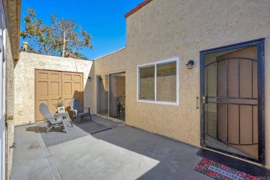 2855 Wanek Rd - J