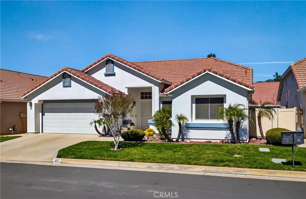 817 Perla Court
