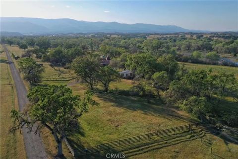 Tiny photo for 15385 Weston Road, Flournoy, CA 96029 (MLS # SN25241136)