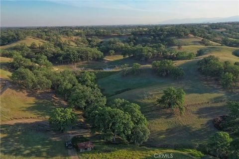 Tiny photo for 15385 Weston Road, Flournoy, CA 96029 (MLS # SN25241136)