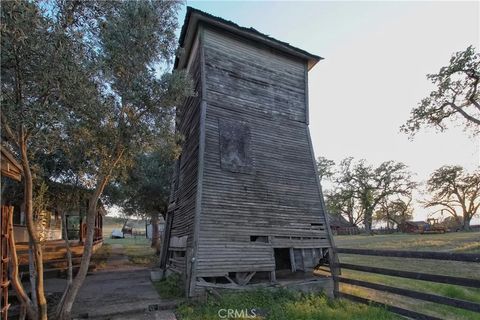 Tiny photo for 15385 Weston Road, Flournoy, CA 96029 (MLS # SN25241136)