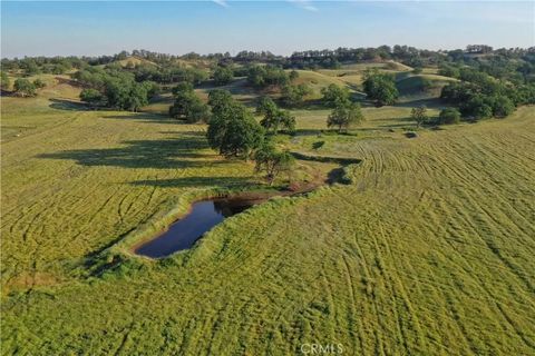 Tiny photo for 15385 Weston Road, Flournoy, CA 96029 (MLS # SN25241136)