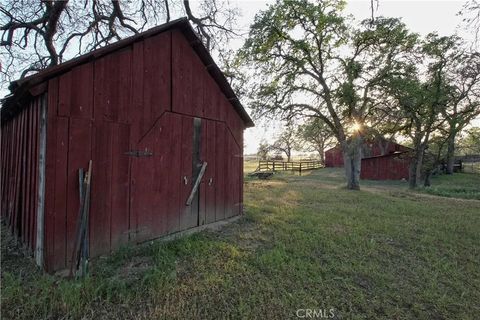 Tiny photo for 15385 Weston Road, Flournoy, CA 96029 (MLS # SN25241136)
