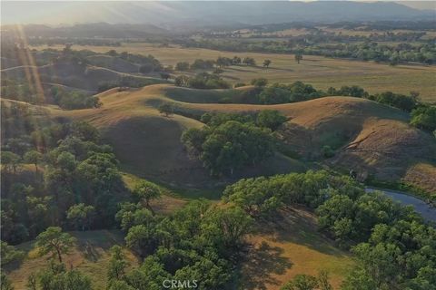 Tiny photo for 15385 Weston Road, Flournoy, CA 96029 (MLS # SN25241136)