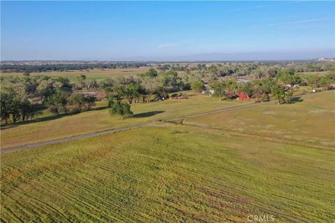 Tiny photo for 15385 Weston Road, Flournoy, CA 96029 (MLS # SN25241136)
