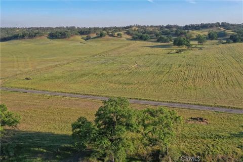 Tiny photo for 15385 Weston Road, Flournoy, CA 96029 (MLS # SN25241136)