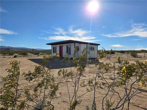 Photo of 68423 Rainier, 29 Palms, CA 92277 (MLS # CV26043144)
