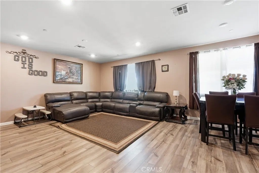 15627 Raptor Road
