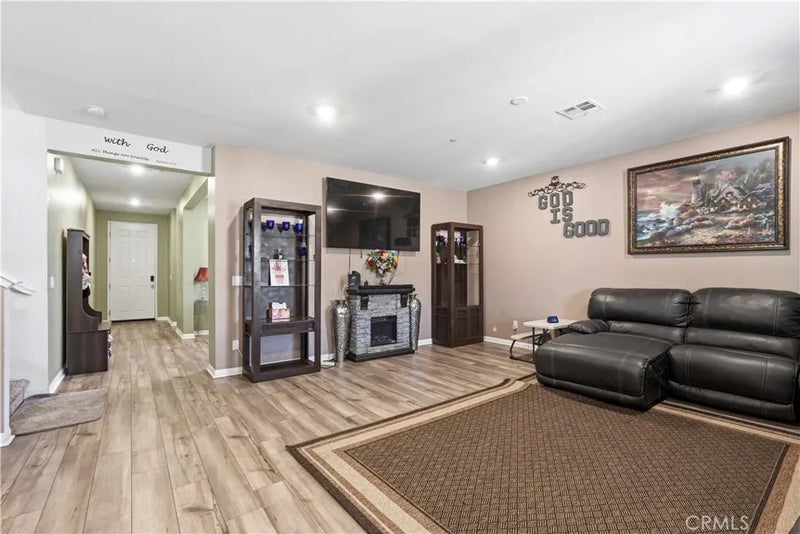 15627 Raptor Road