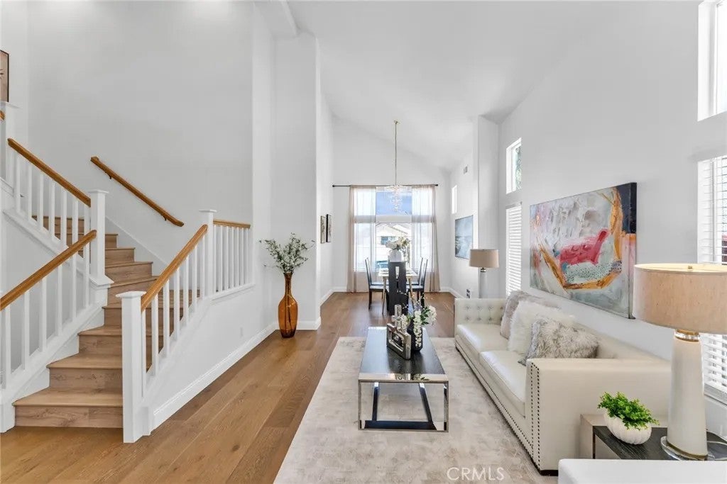 44611 Camino Gonzales