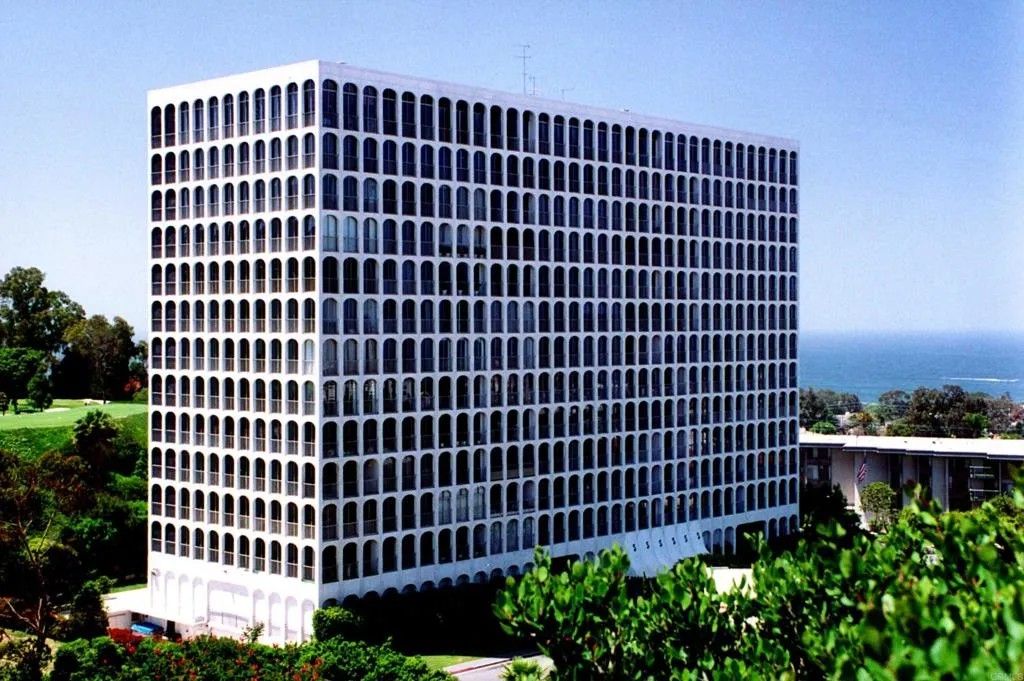 Photo of 1001 Genter St #6j, La Jolla, CA 92037 (MLS # NDP2511189)