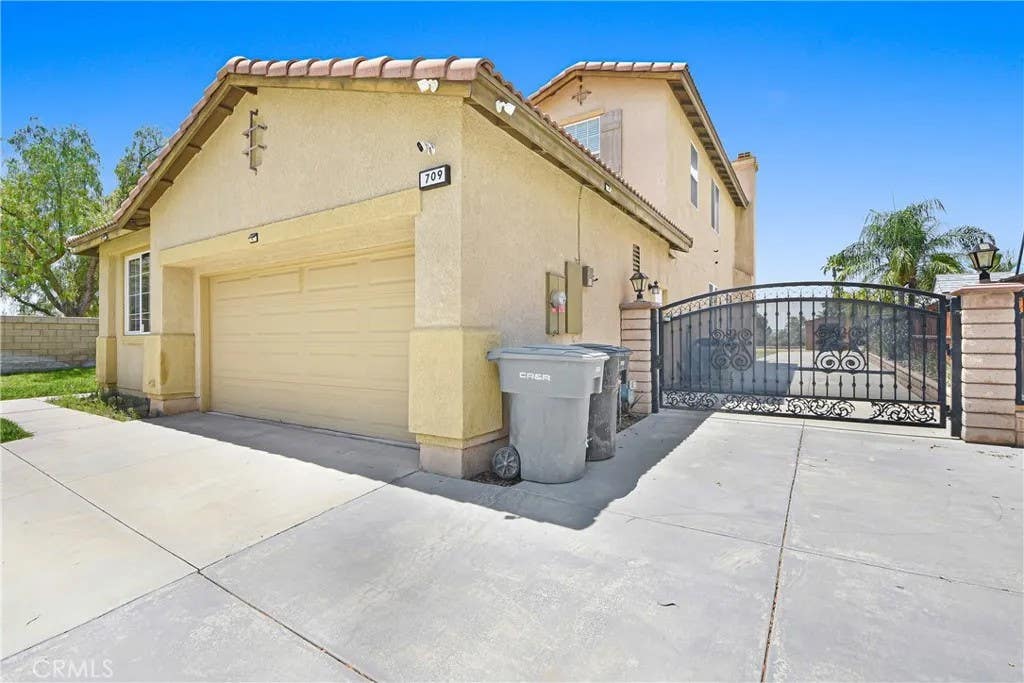 Photo of 709 E Agape Avenue, San Jacinto, CA 92583 (MLS # PW26128678)