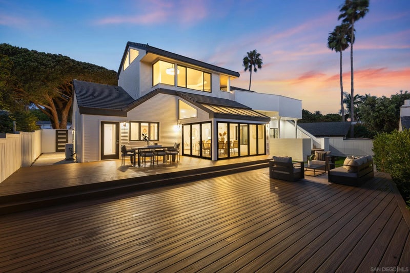 5912 La Jolla Blvd