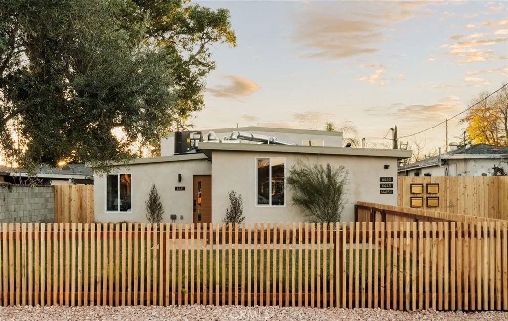 Photo of 6441 Satsuma Avenue, North Hollywood, CA 91606 (MLS # DW26027669)