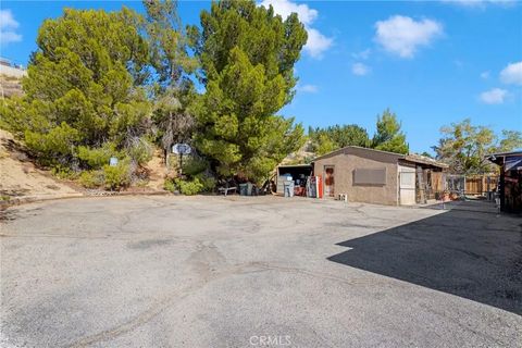 Tiny photo for 17550 Buckthorn Ave, Hesperia, CA 92345 (MLS # HD25244388)