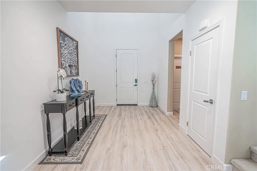 18642 Cedar Crest