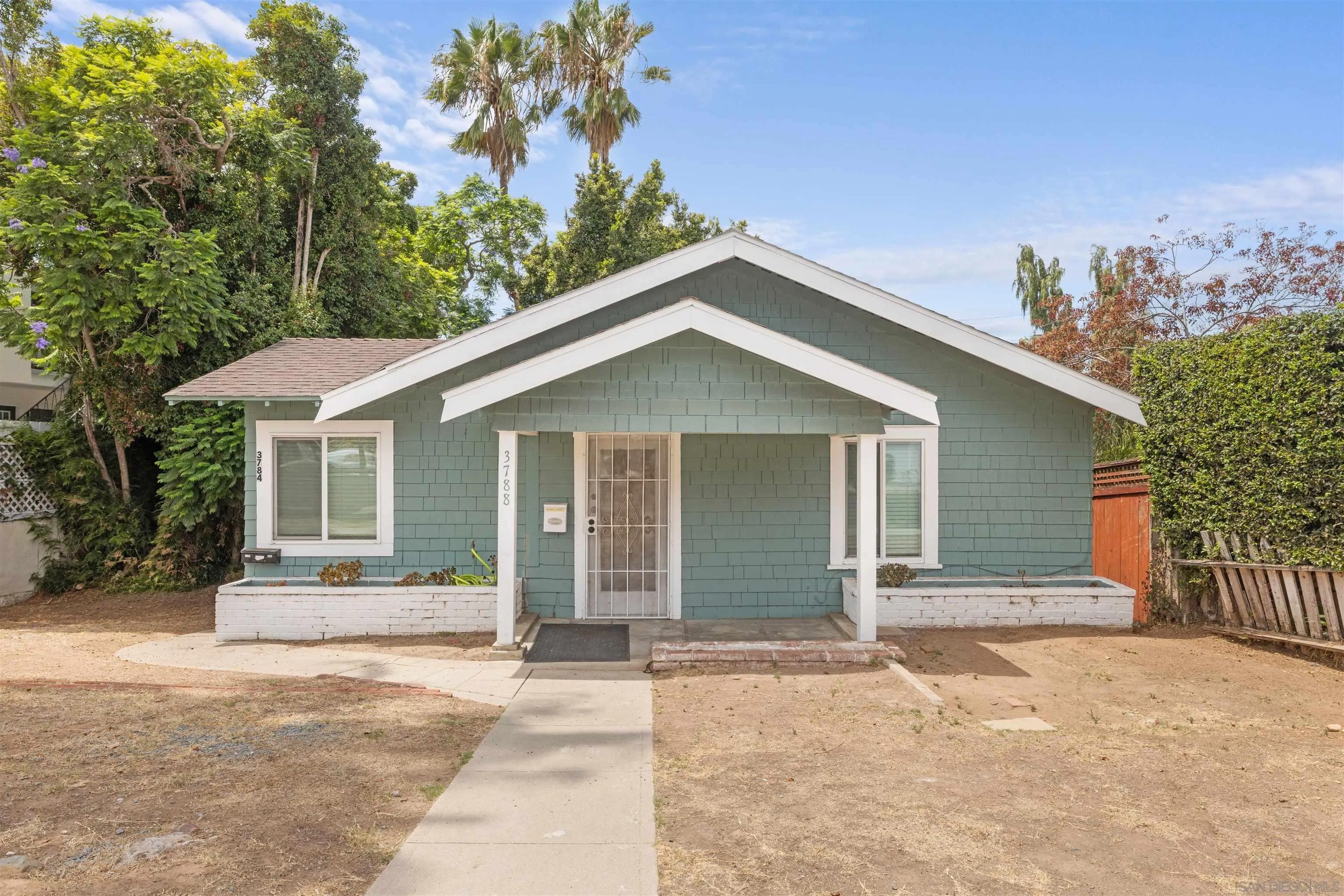 3784 VILLA TERRACE