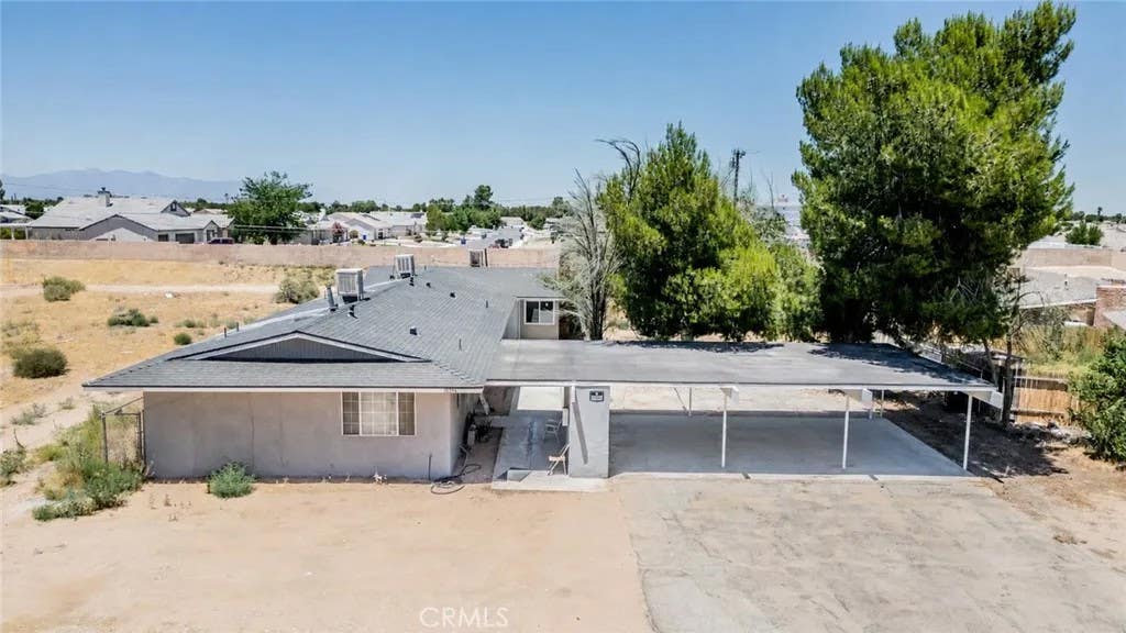 Photo of 13336 MOHAWK Road, Apple Valley, CA 92308 (MLS # MB26106718)