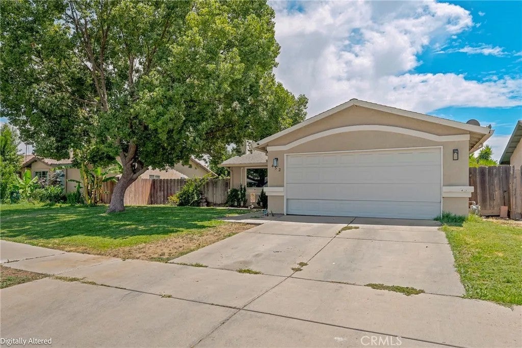 452 Las Brisas Court