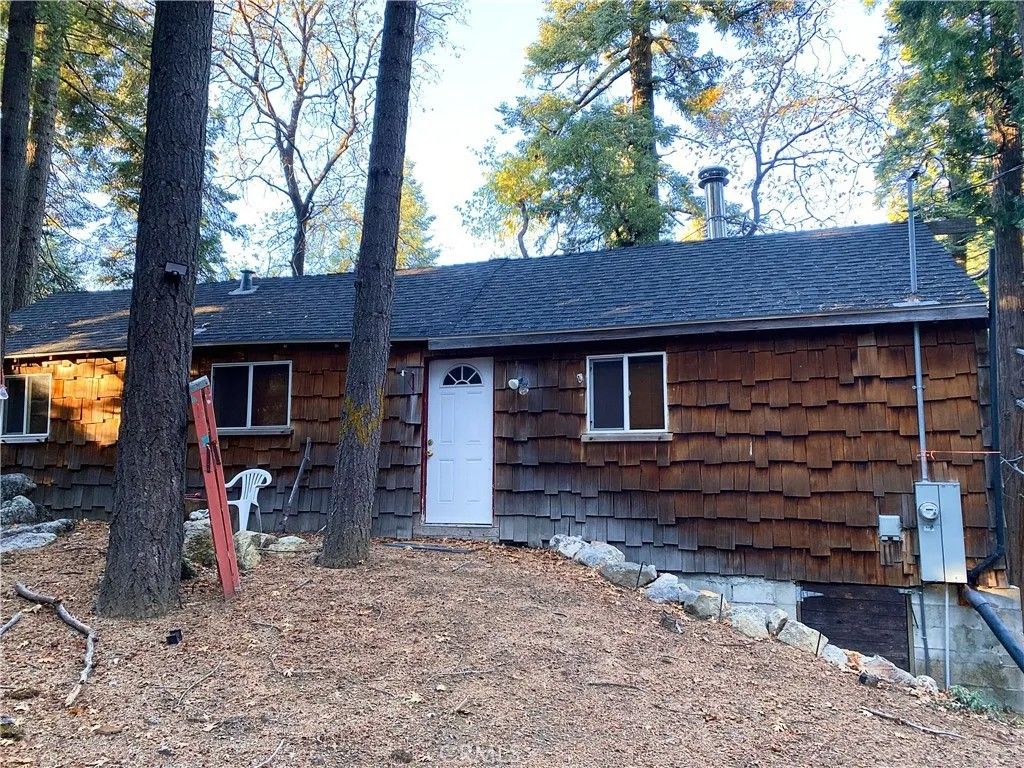 Photo of 22166 Crestline Rd, Palomar Mountain, CA 92060 (MLS # OC26017288)