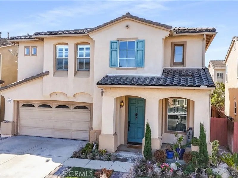 22821 Oak Knoll