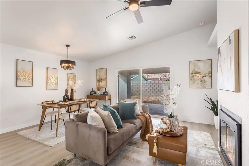15781 Coral