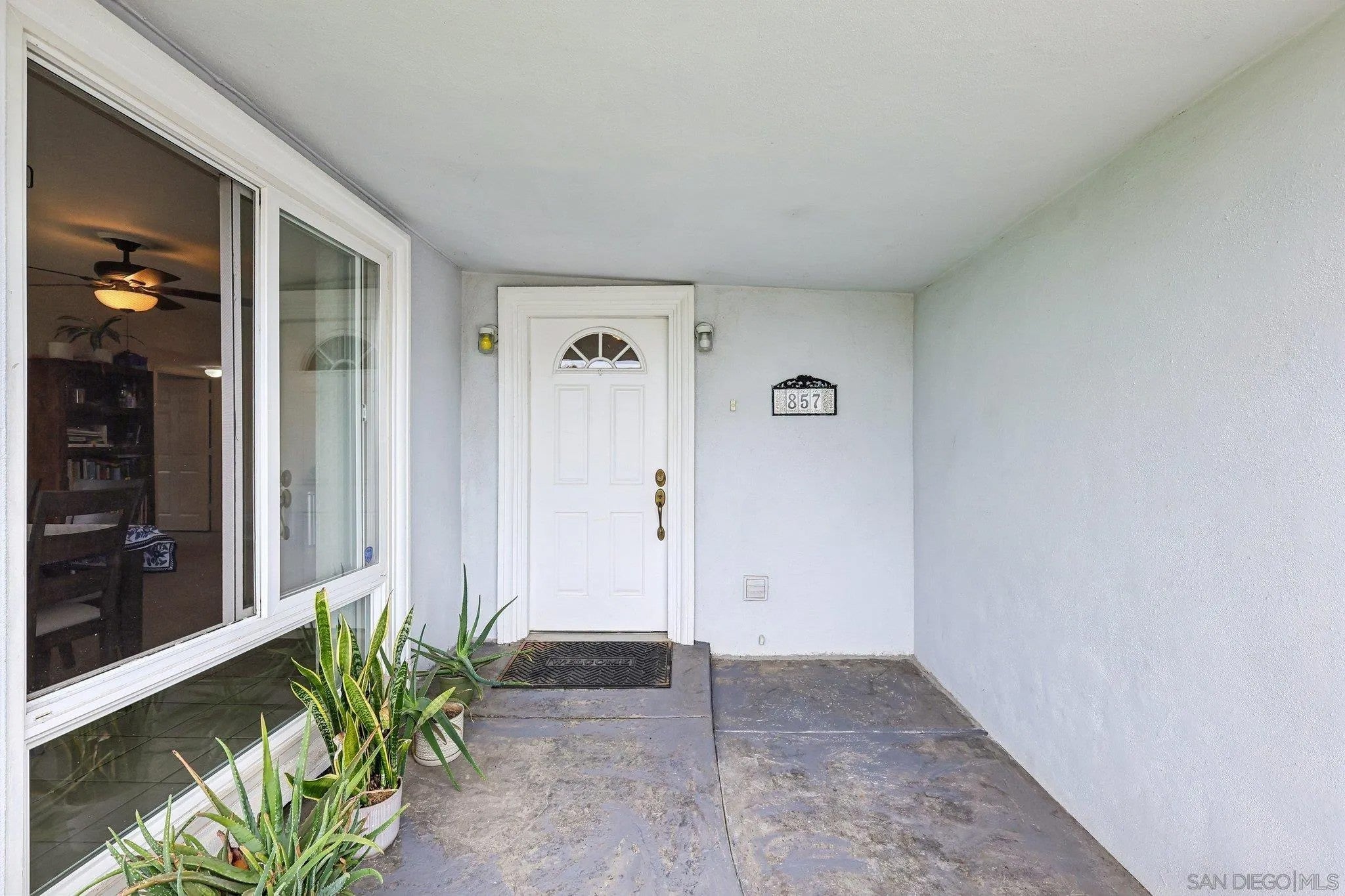 857 Holly Ave