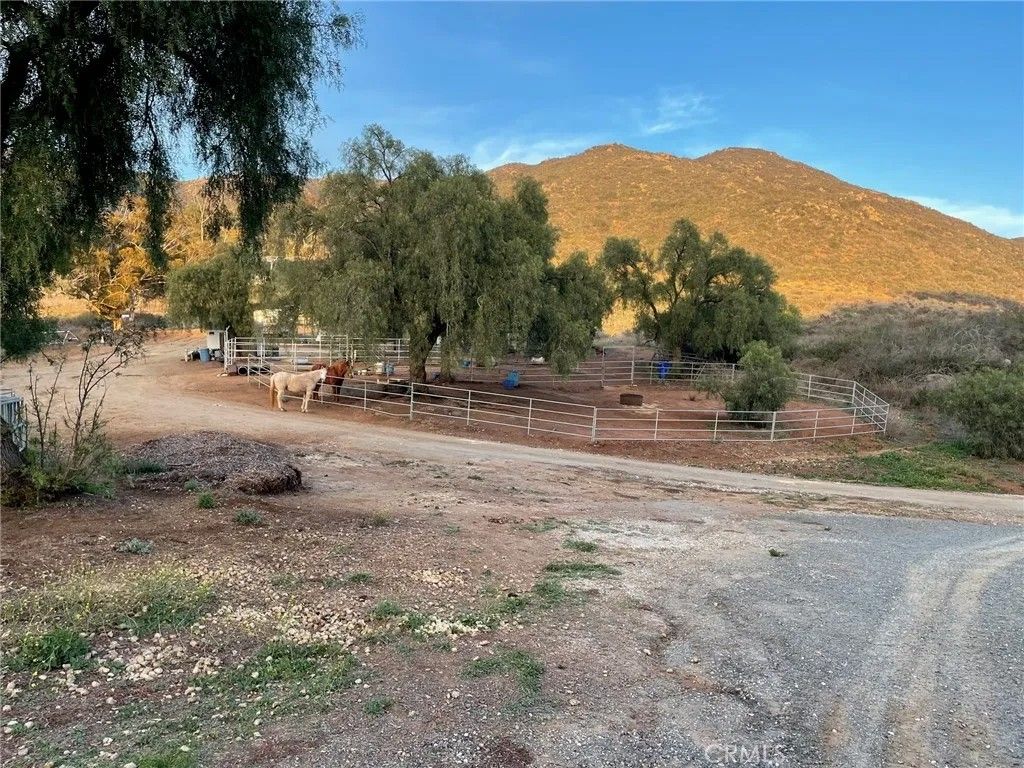 Photo of 600 Hardell Ln, Vista, CA 92084 (MLS # OC24049548)