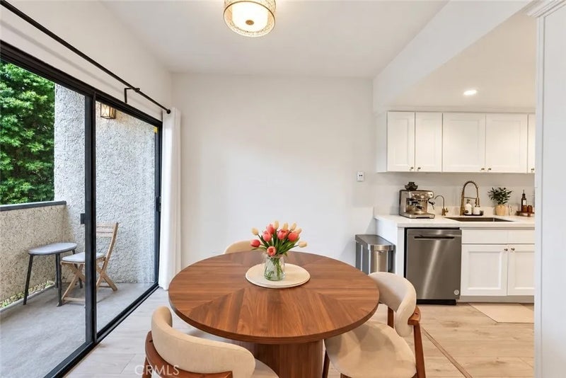 17914 Magnolia Boulevard 135