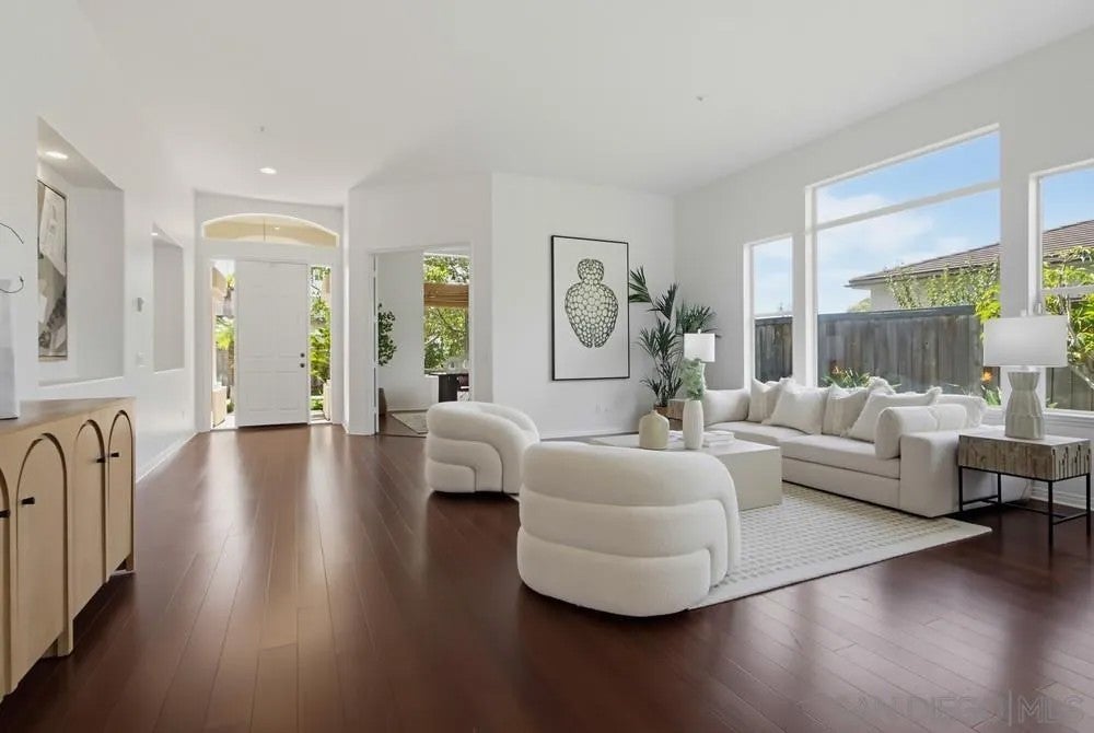 273 Pacific View