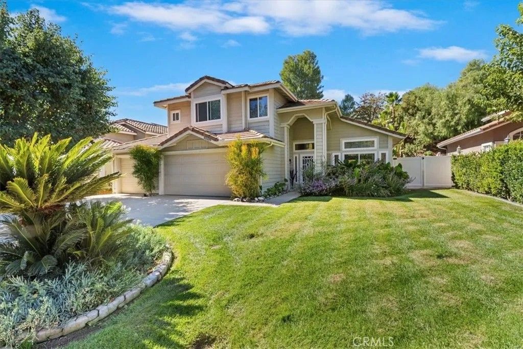 Photo of 40609 Symeron Way, Murrieta, CA 92562 (MLS # SW25238447)