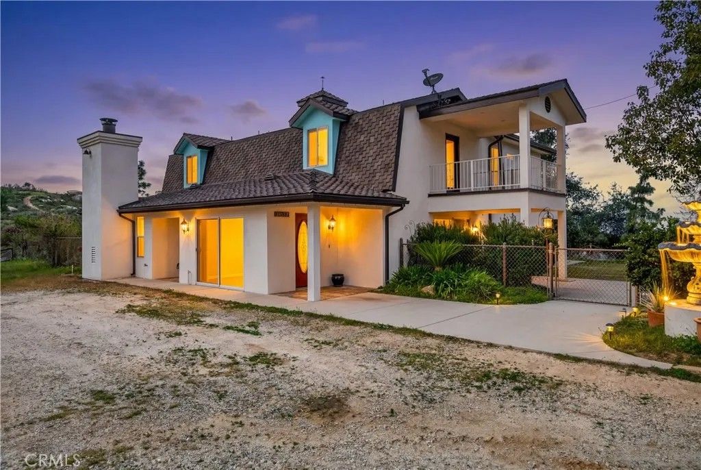 Photo of 33620 Oak Drive, Hemet, CA 92544 (MLS # SW26041853)