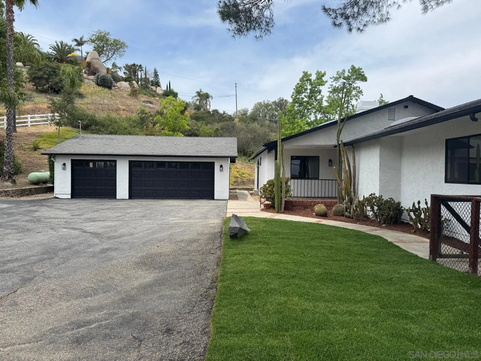 28983 Mountain Meadow Rd
