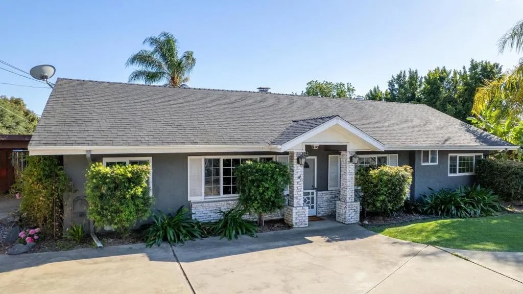 1078 Robertson Drive