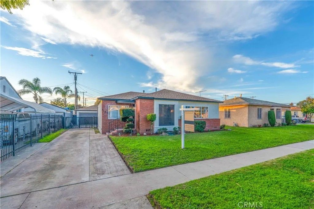 Photo of 8109 Antwerp Street, Los Angeles, CA 90001 (MLS # DW26014107)