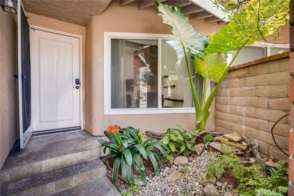 Photo of 7962 Southwind Cir, Huntington Beach, CA 92648 (MLS # OC26067074)