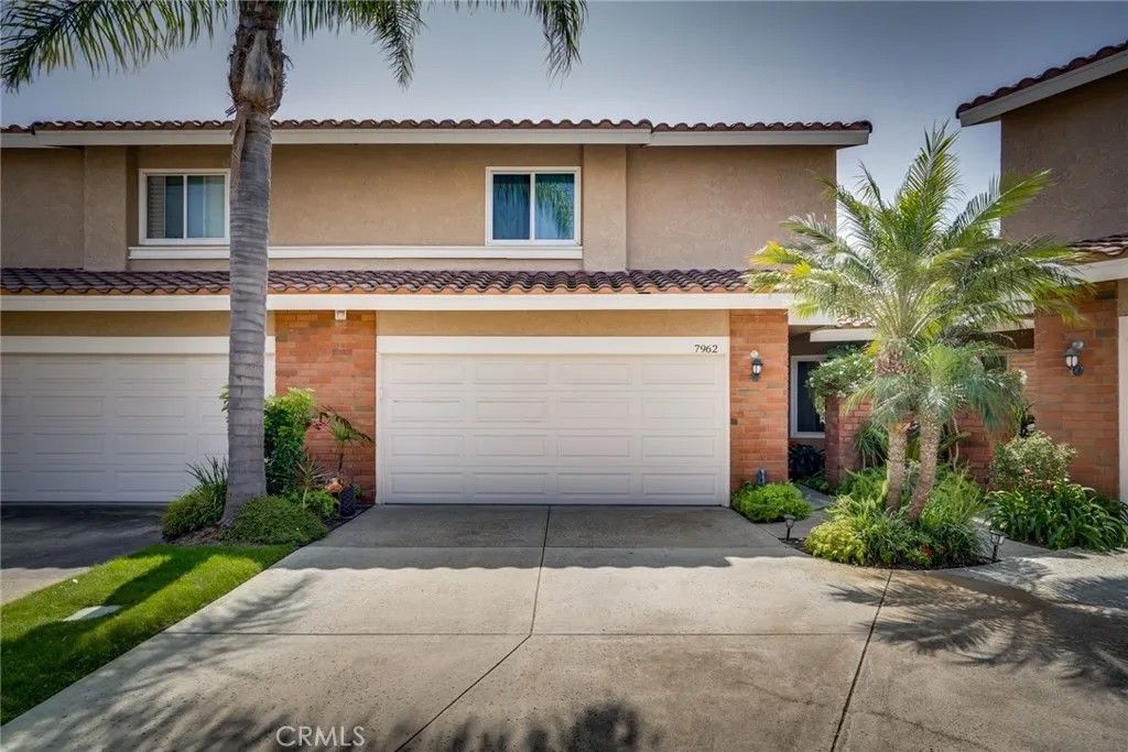 Photo of 7962 Southwind Cir, Huntington Beach, CA 92648 (MLS # OC26067074)