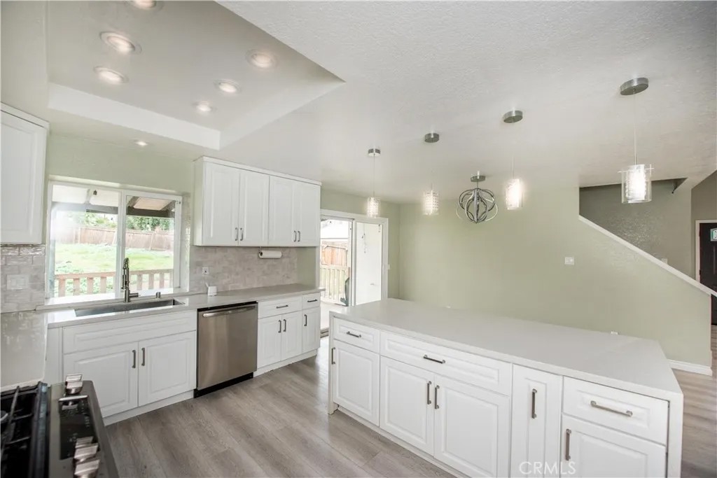 17631 Cottrell