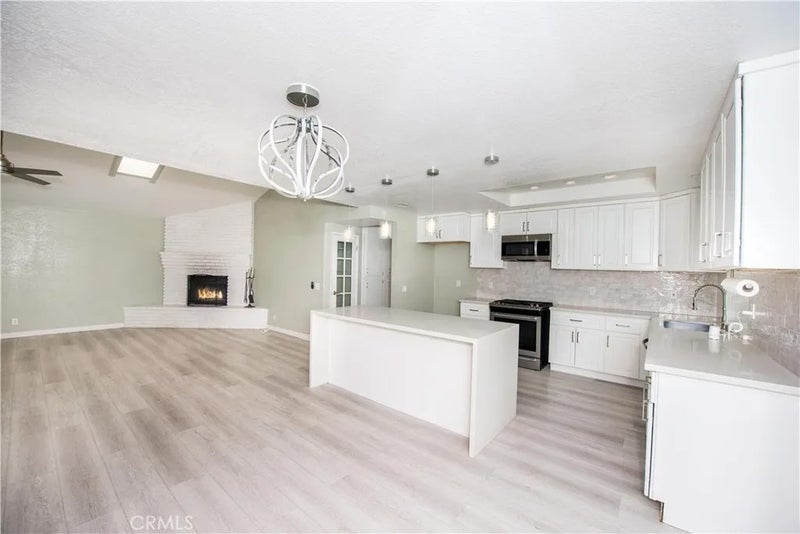 17631 Cottrell