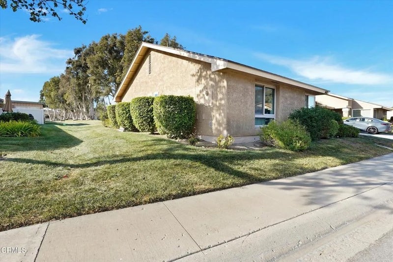 16112 Village 16