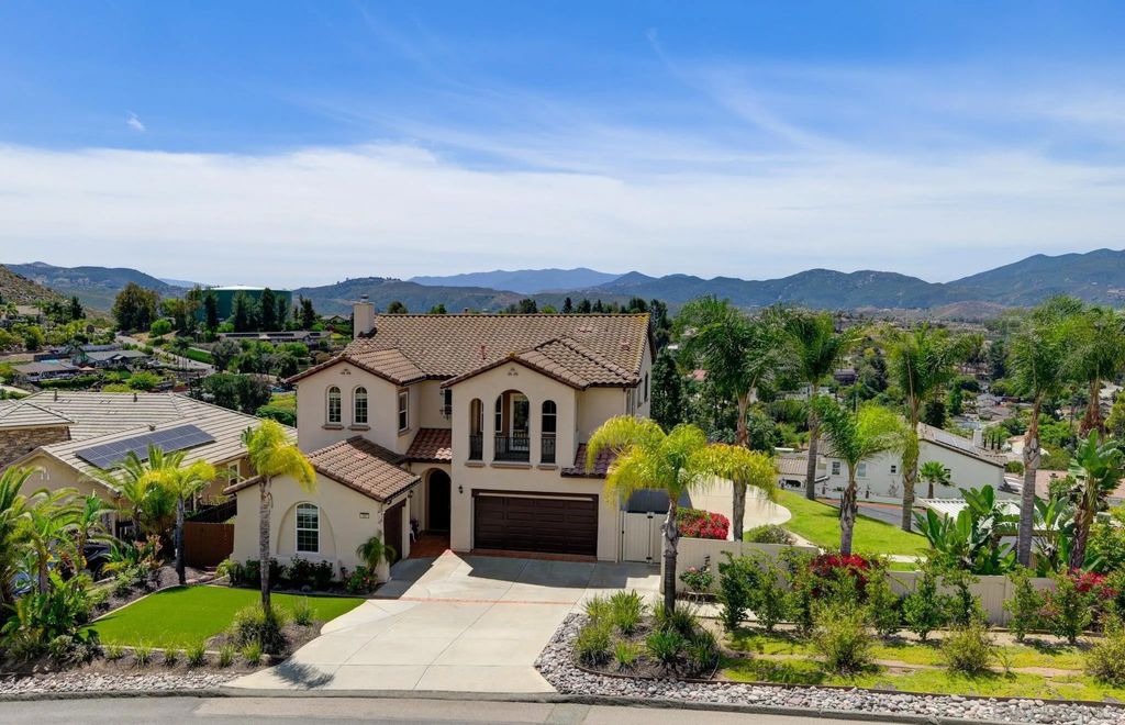 Photo of 1987 Hidden Mesa Rd, El Cajon, CA 92019 (MLS # 260009814)