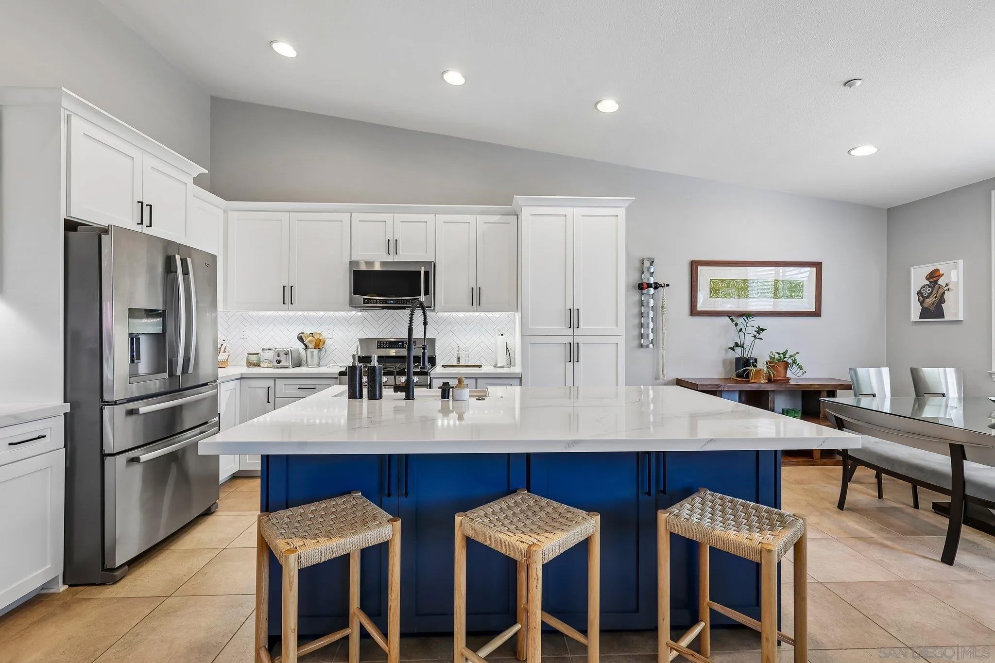 3156 Harbor Ridge Ln