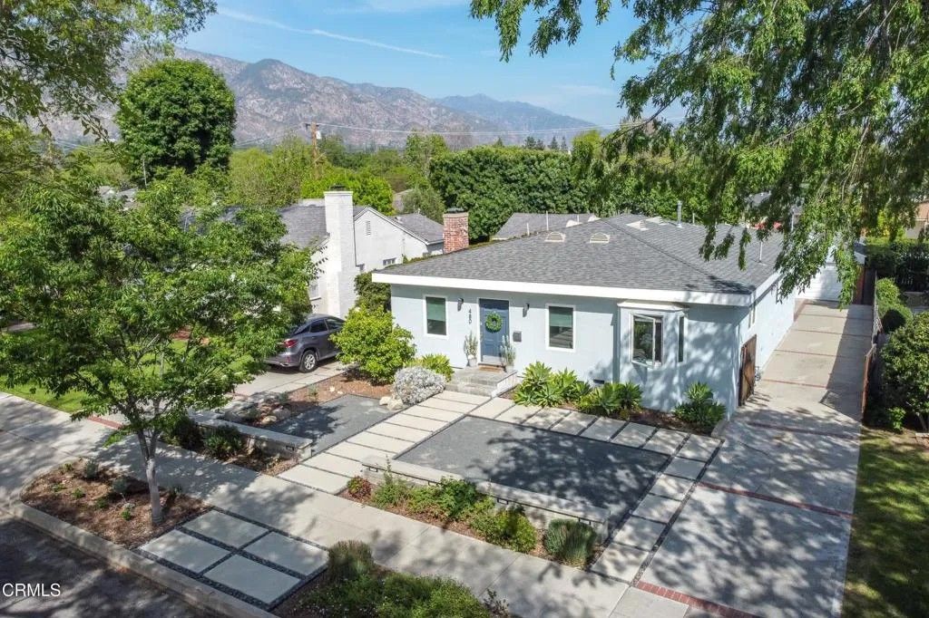 Photo of 480 Castano Avenue, Pasadena, CA 91107 (MLS # P1-26491)