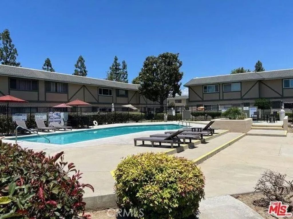 Photo of 1107 W Francis St, Ontario, CA 91762 (MLS # IV26006495)