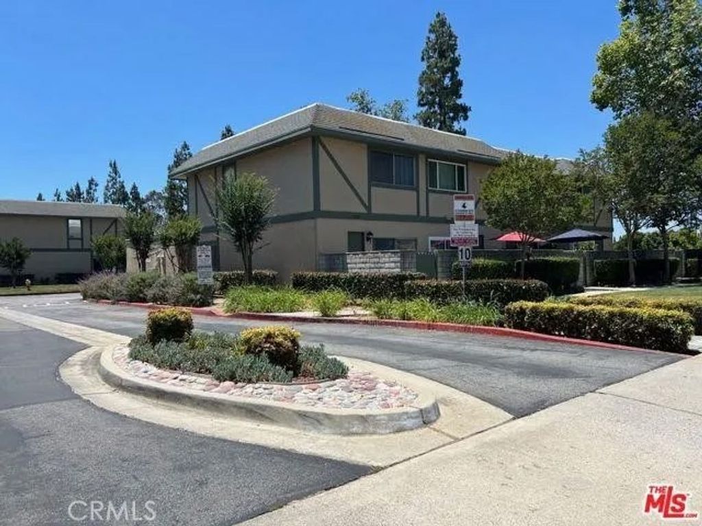 Photo of 1107 W Francis St, Ontario, CA 91762 (MLS # IV26006495)