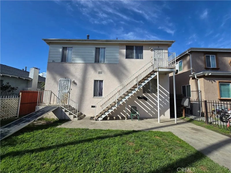 751 E 73rd