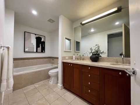 Tiny photo for 1199 Pacific Hwy #2501, San Diego, CA 92101 (MLS # NDP2508174)