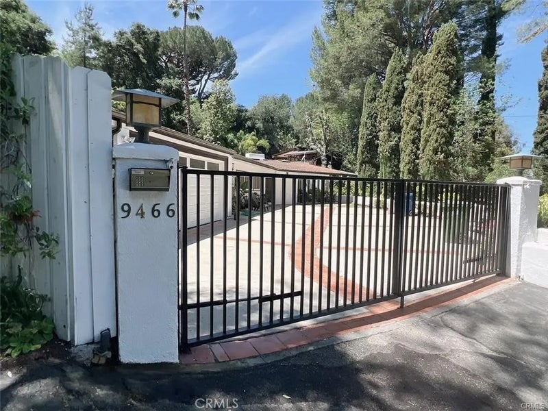 9466 Hidden Valley Place